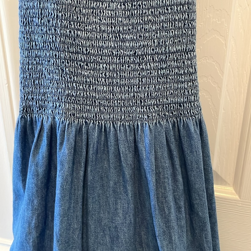 Gap.  Jean dress. Size xs - Picture 2 of 4